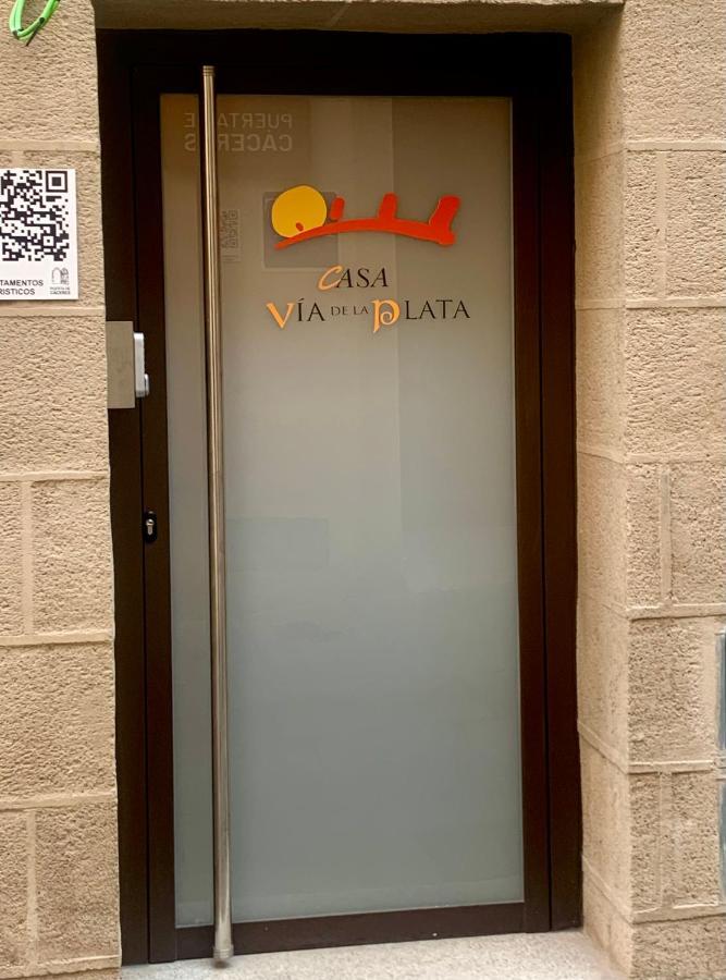 Casa Via De La Plata Apartment กาเซเรส ภายนอก รูปภาพ